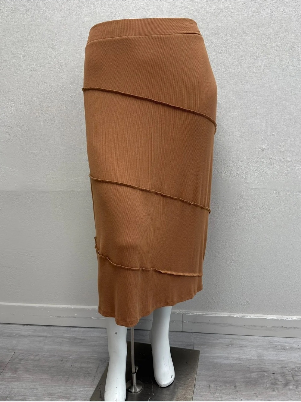 Cato Brown Ribbed Knit Midi Skirt - Size 26/28